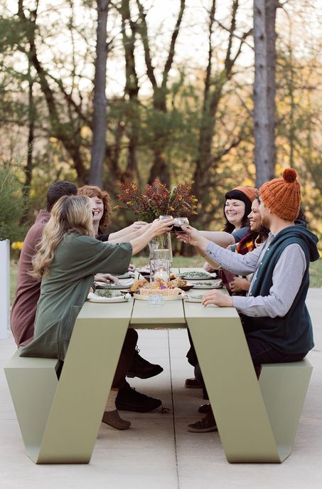 Outdoor Hopper Picnic Table - Kansas City Office Furniture